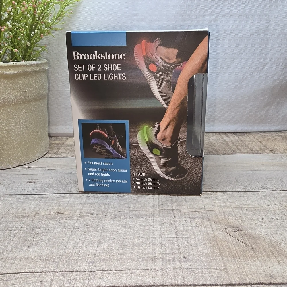 Brookstone LED Shoe Clip Lights - Black and Neon Green